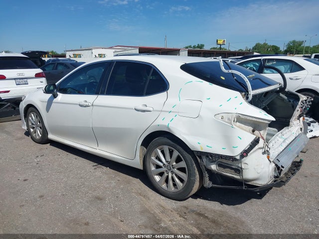 Toyota Camry Le