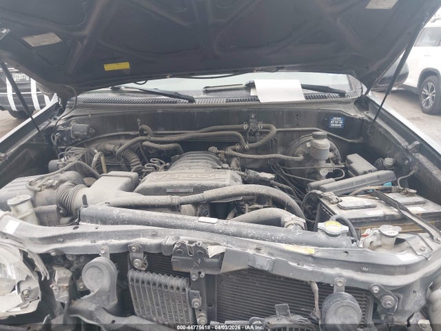 Toyota Sequoia Sr5 V8