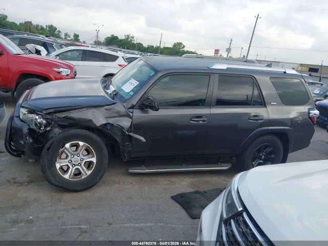 Toyota 4Runner Sr5