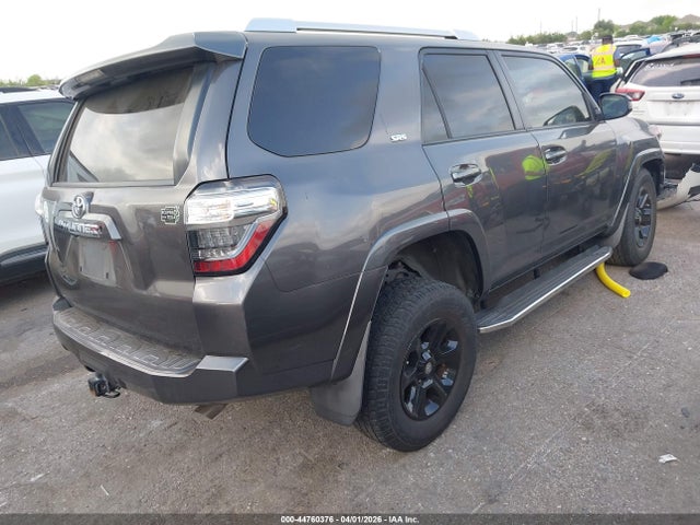 Toyota 4Runner Sr5