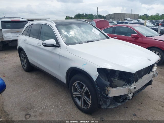 Salvage Mercedes-Benz GLC Image