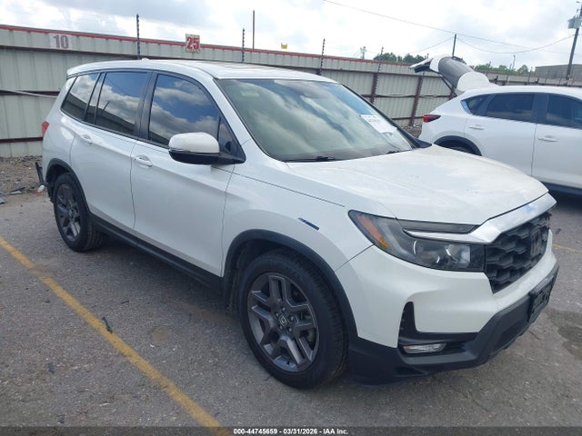 Salvage Honda Passport Image