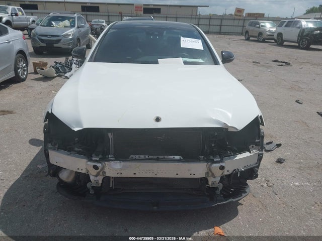 Mercedes-Benz E-Class 4matic
