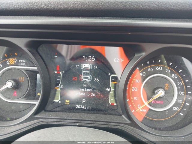Jeep Wrangler 4-door Summit 4x4