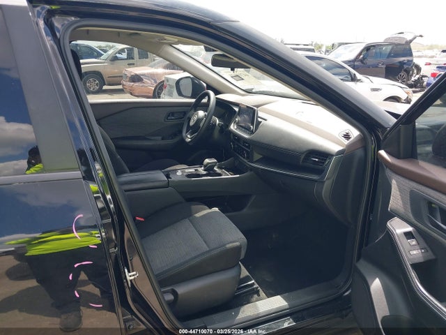 Nissan Rogue S Fwd
