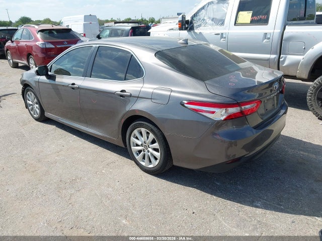 Toyota Camry Le