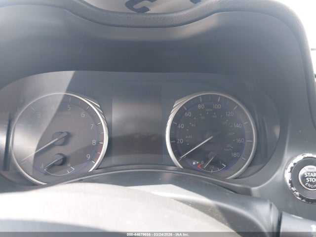 INFINITI Q50 Premium