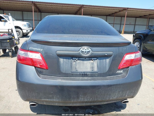 Toyota Camry Xle V6