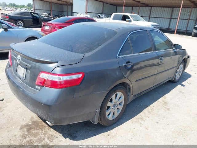 Toyota Camry Xle V6