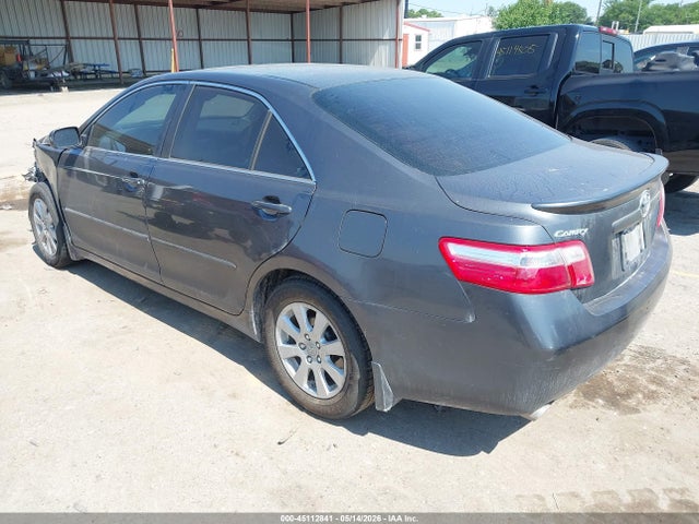 Toyota Camry Xle V6