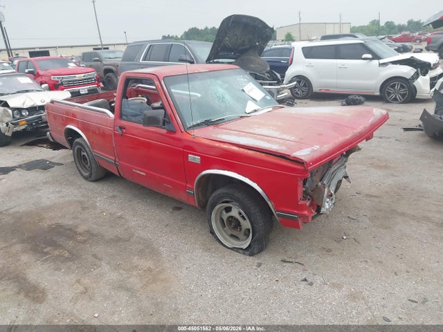 Salvage Chevrolet S Truck Image