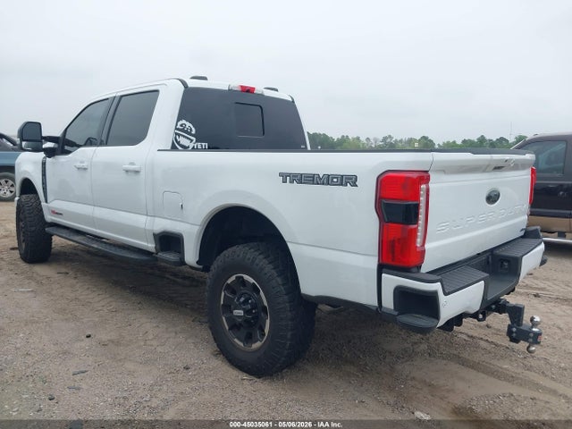 Ford F-250 Lariat