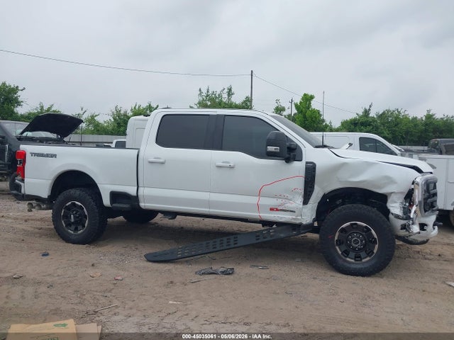 Ford F-250 Lariat