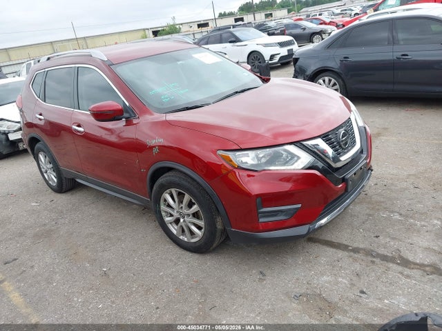 Salvage Nissan Rogue Image