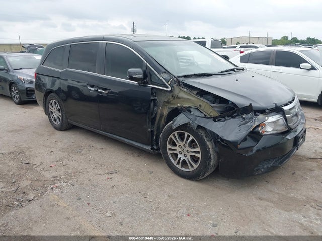 Salvage Honda Odyssey Image