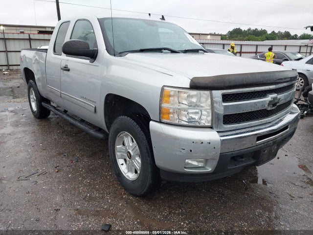 Salvage Chevrolet Silverado 1500 Image