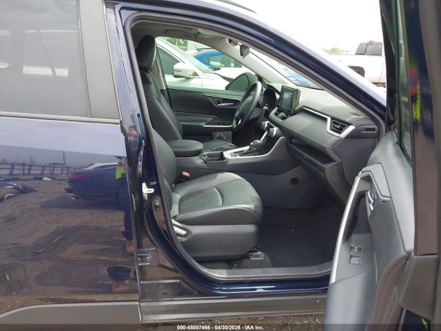 Toyota RAV4 Xle Premium