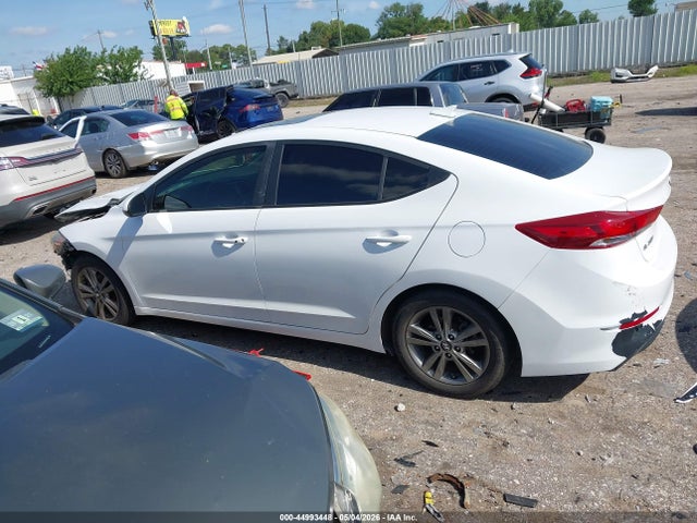 Hyundai ELANTRA Value Edition