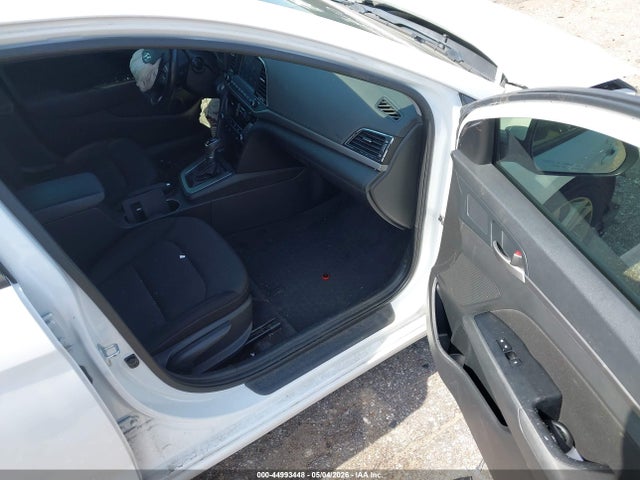 Hyundai ELANTRA Value Edition