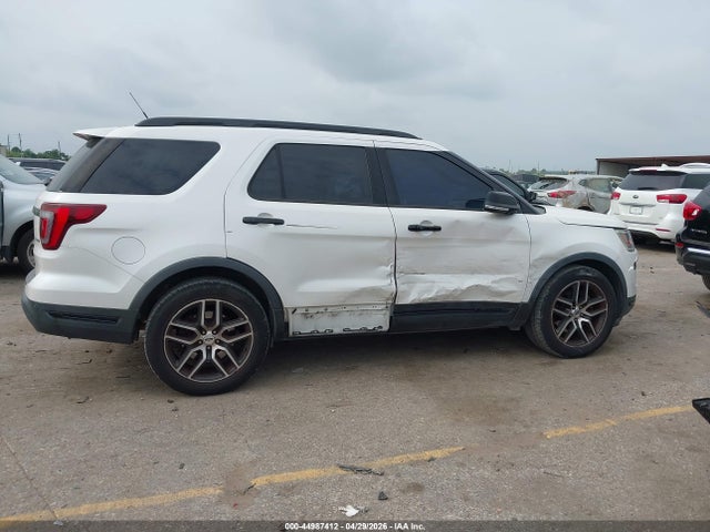 Ford Explorer Sport