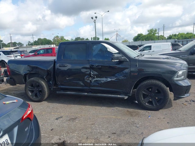 Ram 1500 Night  4x4 5'7 Box