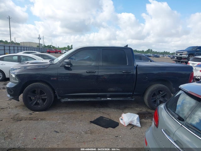 Ram 1500 Night  4x4 5'7 Box