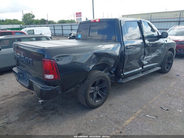 Ram 1500 Night  4x4 5'7 Box