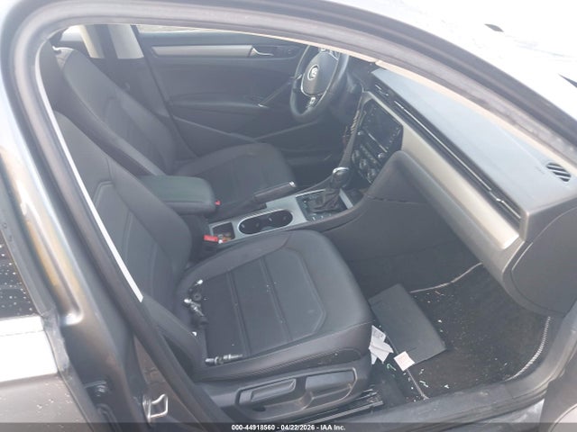 Volkswagen Passat 2.0t Se