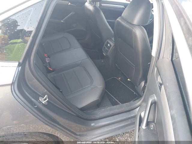 Volkswagen Passat 2.0t Se