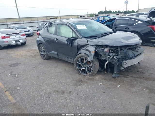 Salvage Toyota C-HR Image