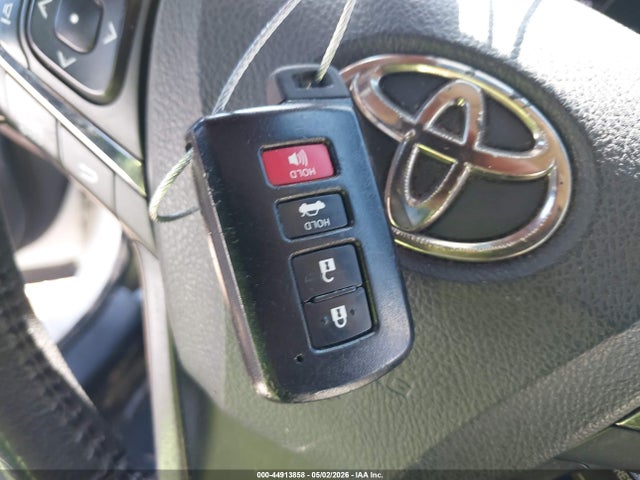 Toyota Avalon Xle Premium