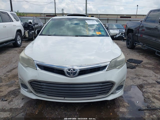 Toyota Avalon Xle Premium