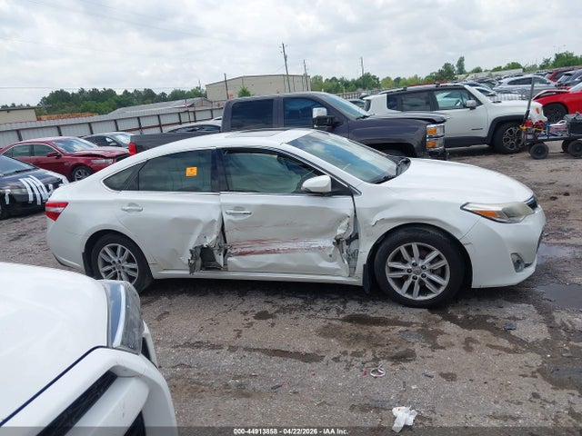 Toyota Avalon Xle Premium