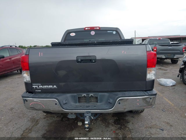 Toyota Tundra Limited 5.7l V8
