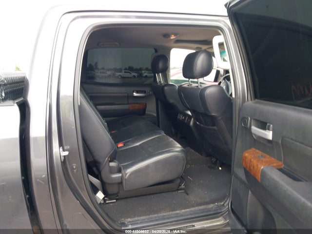 Toyota Tundra Limited 5.7l V8