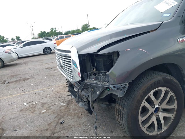 Toyota Tundra Limited 5.7l V8