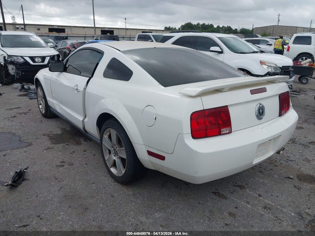 Ford Mustang V6
