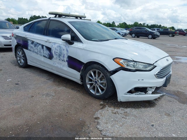 Salvage Ford Fusion Image