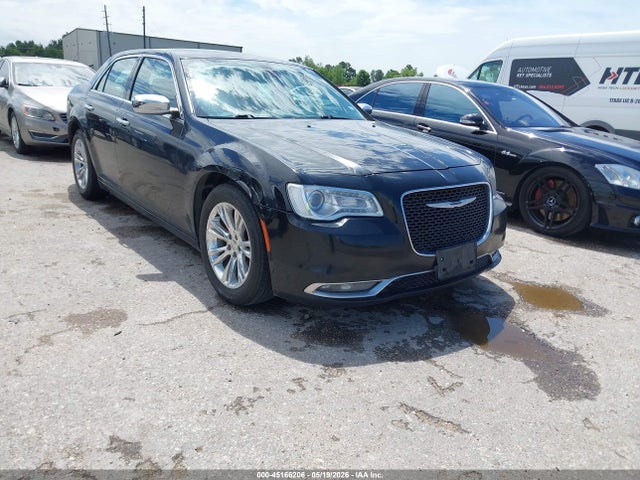 Salvage Chrysler 300c Image