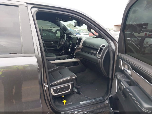 Ram 1500 Laramie  4x2 5'7 Box