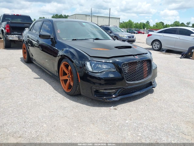 Salvage Chrysler 300 Image