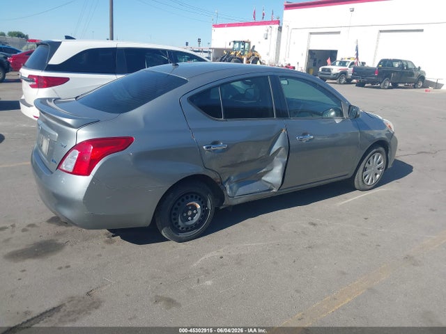Nissan Versa 1.6 Sv