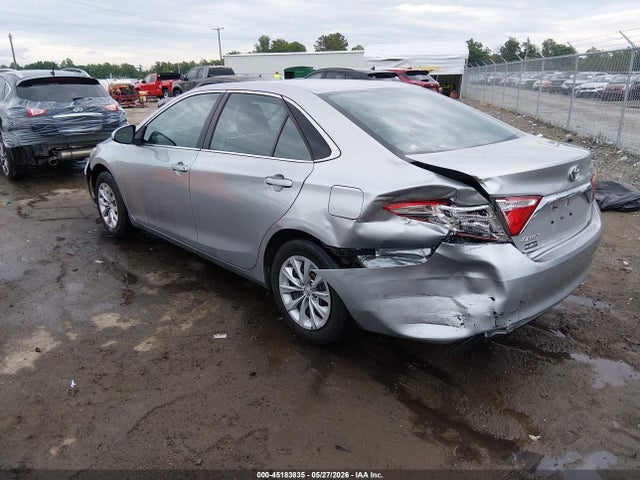 Toyota Camry Le