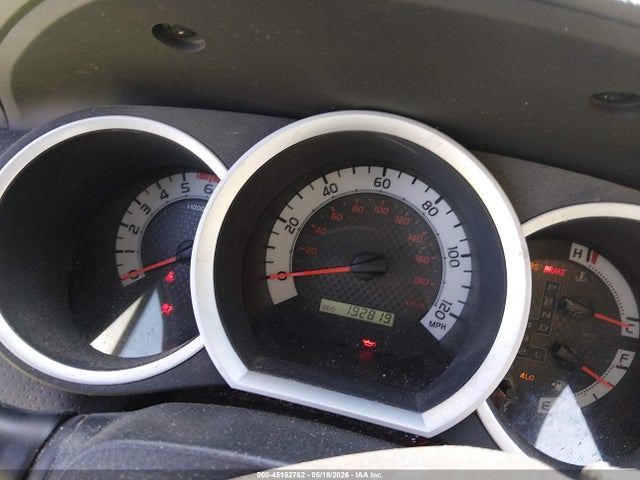 Toyota Tacoma Base V6
