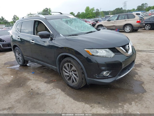 Salvage Nissan Rogue Image