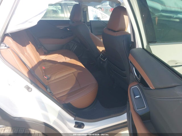 Subaru Outback Touring Xt