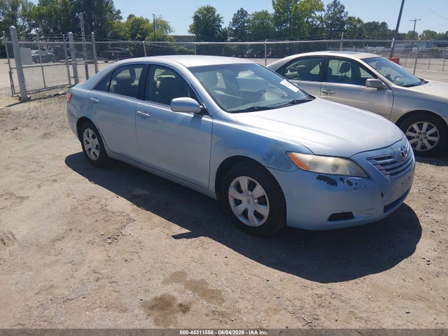 Salvage Toyota Camry Image