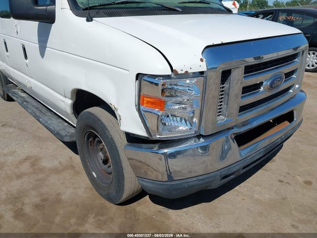 Ford E-250 Commercial