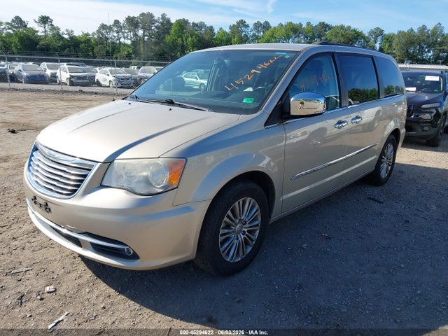 Chrysler Town & Country Touring-l