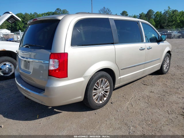 Chrysler Town & Country Touring-l